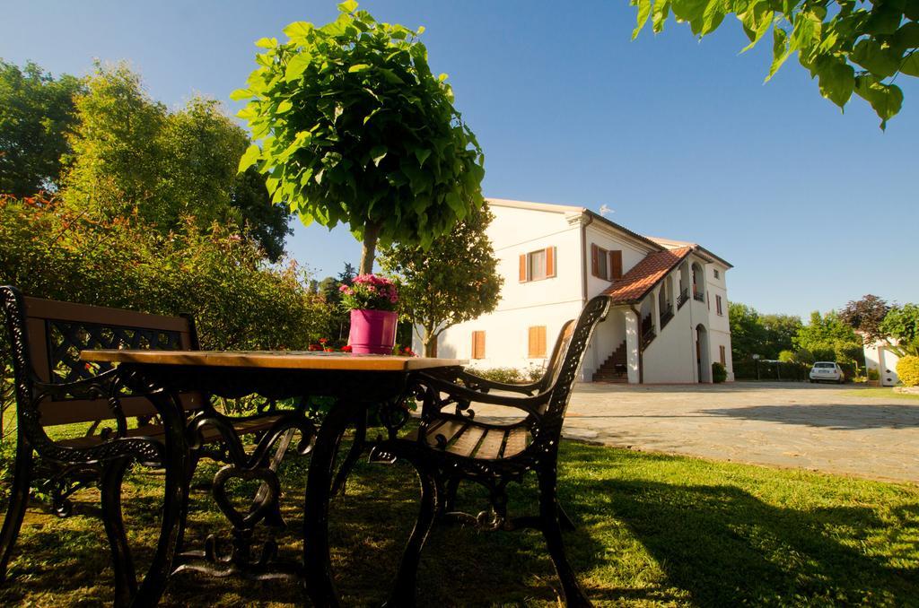 Bed and Breakfast La Coccinella à Jesi Extérieur photo